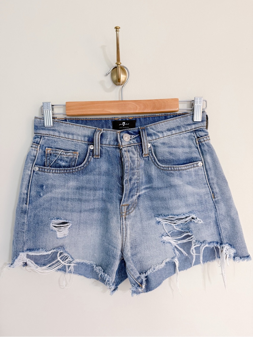 7 for all Mankind Monroe Cut off Short